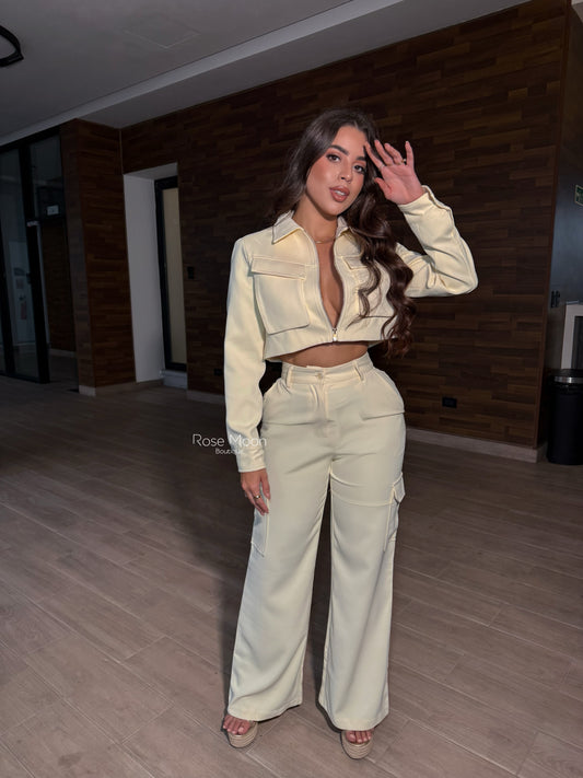 Yellow set zipper