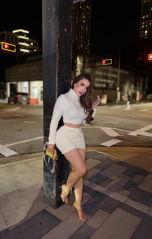 SLIT SKIRT SET CREAM